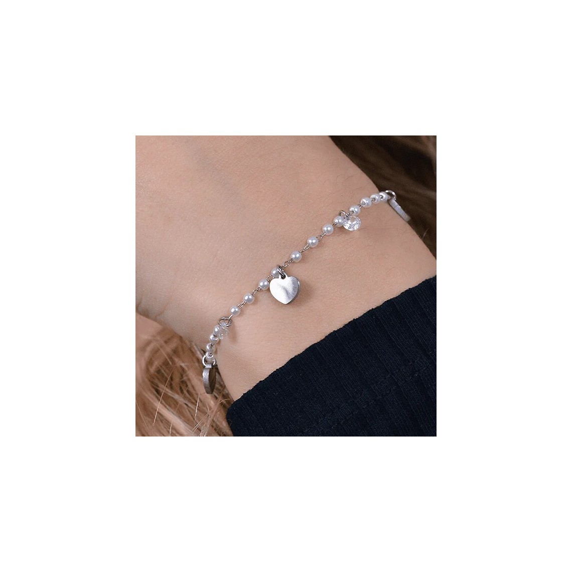 Bracciale Donna in Acciaio Con Perle Sintetiche Ed Elementi in Acciaio