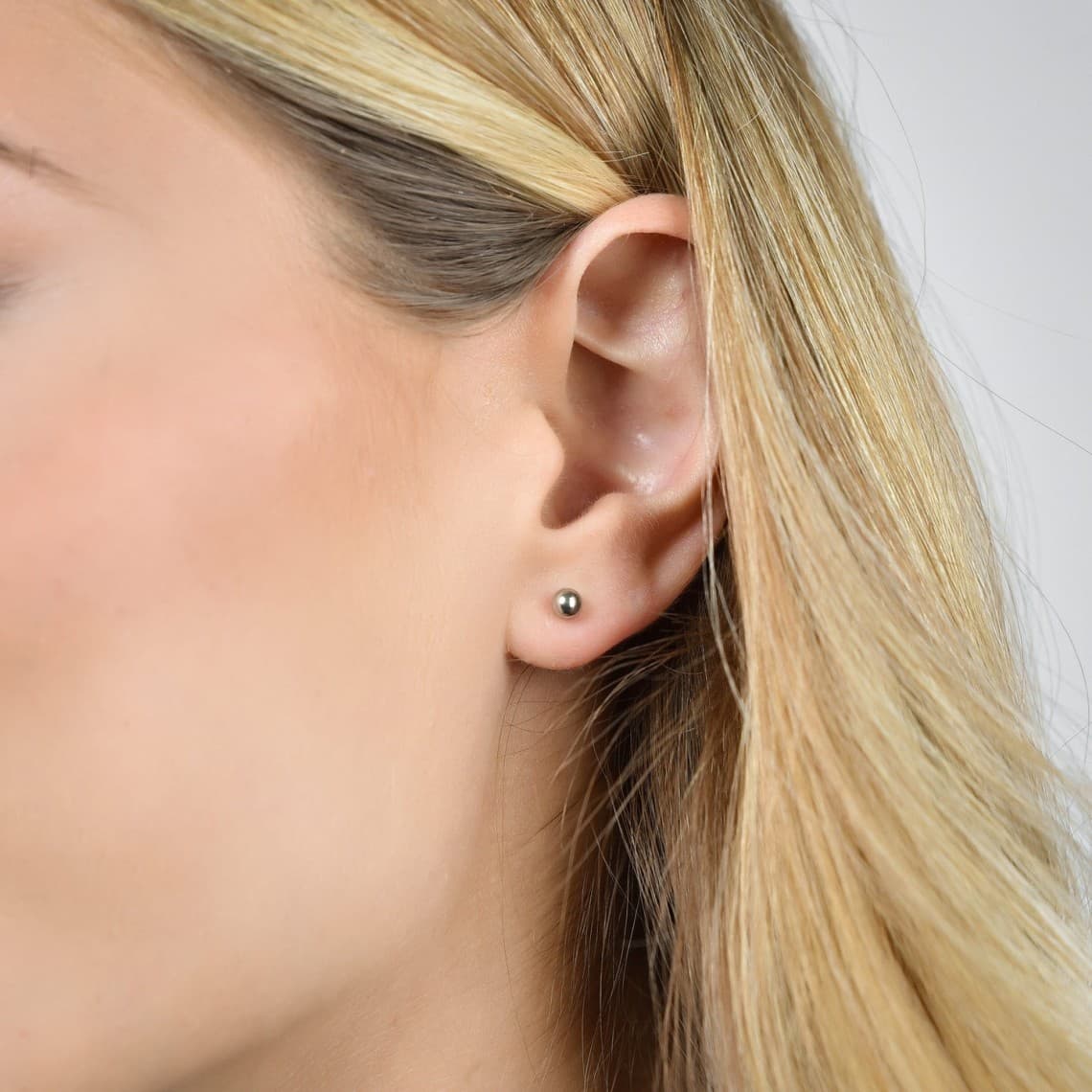 ORECCHINI DONNA IN ACCIAIO CON SFERA - 8MM