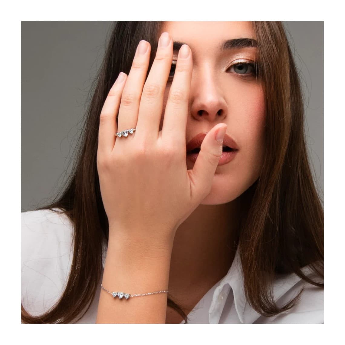 Bracciale in acciaio Con Cuori e Zirconi Bianchi BK2947