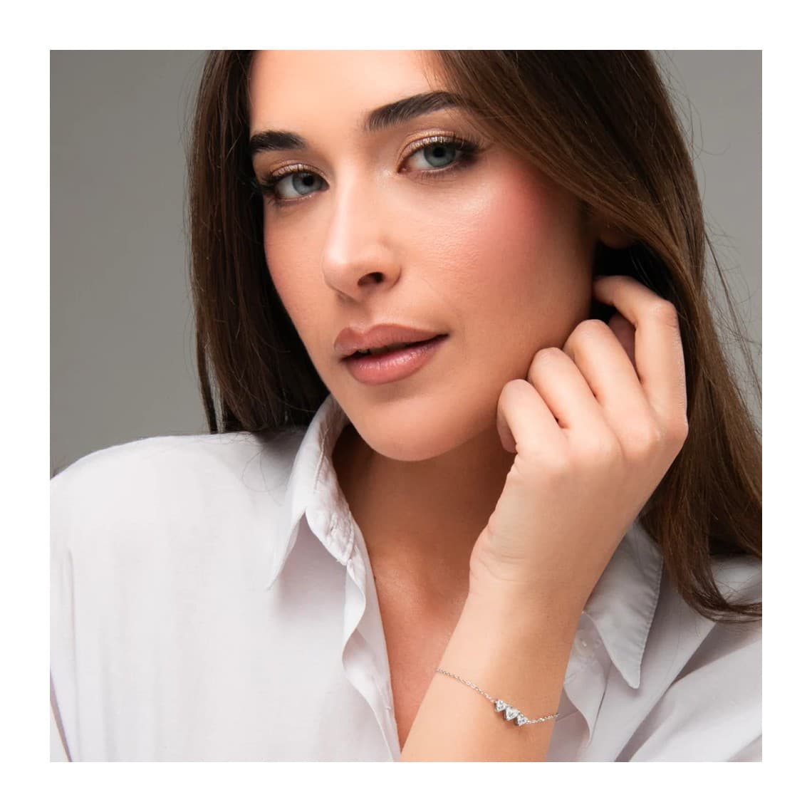 Bracciale in acciaio Con Cuori e Zirconi Bianchi BK2947