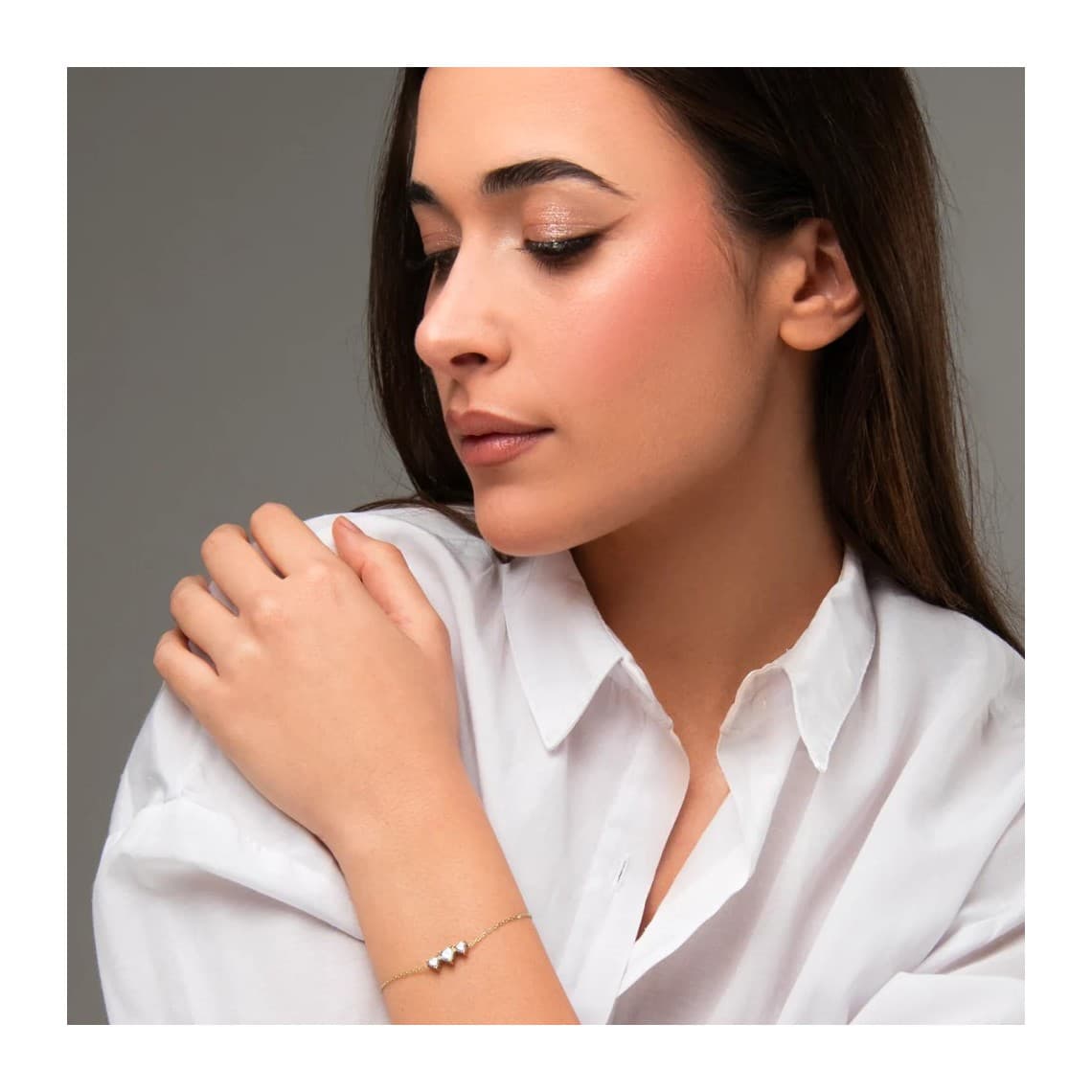 Bracciale in acciaio IP Gold Con Cuori e Zirconi Bianchi BK2948