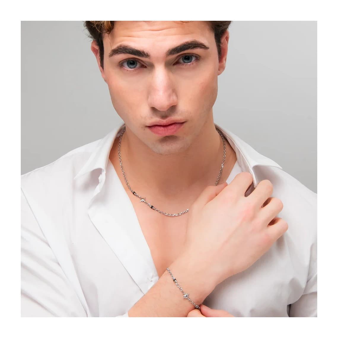 Collana uomo in acciaio con ancora zircone nero CL368